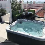 The Birds Nest